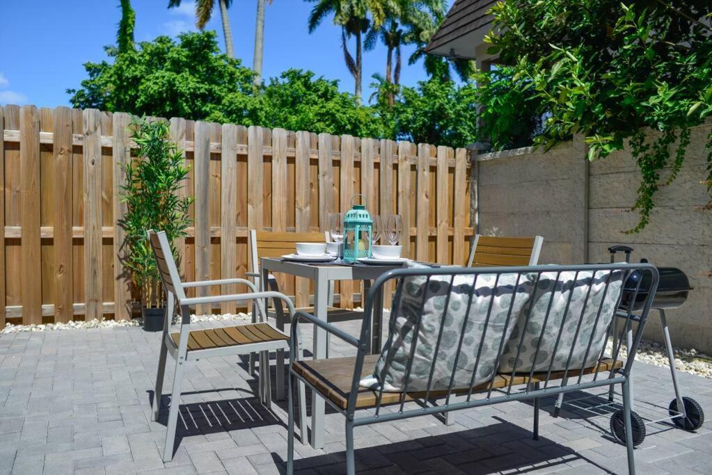 Awesome Townhouse 15 Minutes From The Beach Miami Exteriér fotografie