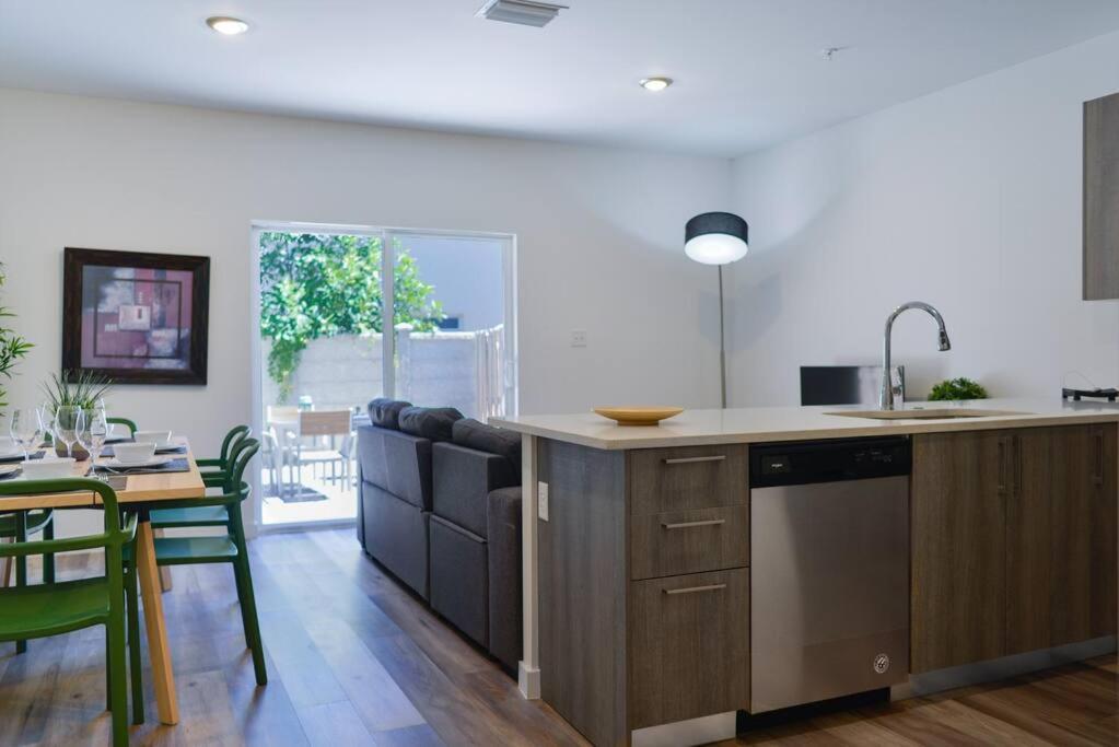 Awesome Townhouse 15 Minutes From The Beach Miami Exteriér fotografie